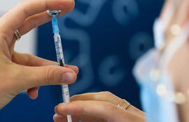Hasta la fecha, Salud Pública ya inmunizó a 2.279.644 personas con la primera dosis anticovid y a 1.792.654 con la segunda vacuna contra el virus.