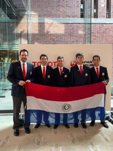 Team Paraguay Junvenil de Golf, que se ubicó séptimo en la Copa del Mundo en Japón.