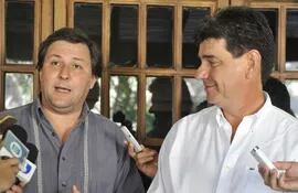 rafael-filizzola-candidato-a-vicepresidente-de-paraguay-alegre-i-junto-al-presidenciable-efrain-alegre-ambos-acusaron-ayer-de-patoteros-a-senador-204939000000-533291.jpg