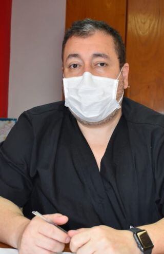 Dr. Jorge Giubi, director del Hospital de Clínicas.