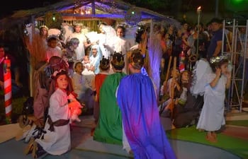 Con pesebre viviente reviven el espíritu navideño en Paraguarí.