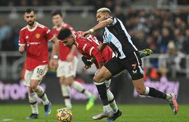 El Newcastle igualó 1-1 con el Manchester United.
