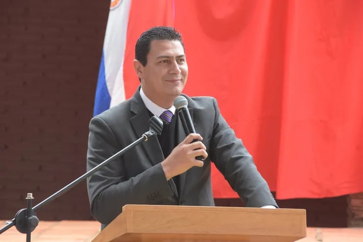 Carlos Echeverría(ANR-HC), intendente de Luque.
