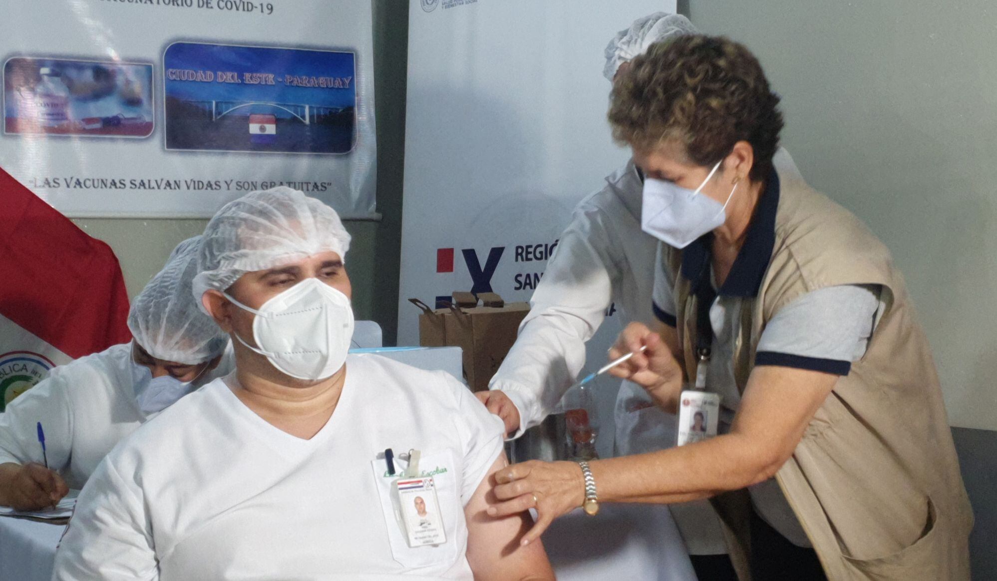 Las 36.000 vacunas de AstraZeneca a ser enviadas por Covax Facility este mes serán por completo destinadas al personal de Salud.