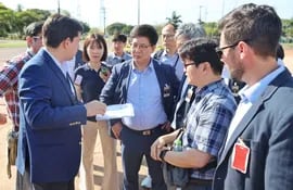 En febrero pasado, coreanos visitaron la zona donde estarán los galpones que recibirán los equipamientos para ensamblaje.