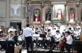 orquesta-y-coro-amigos-del-arte-de-ita-183040000000-1663132.jpg