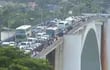 el-intenso-movimiento-de-personas-y-vehiculos-que-transitan-diariamente-por-el-puente-de-la-amistad-entre-paraguay-y-brasil-contara-con-un-moderno-si-232703000000-1644824.jpg
