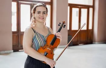 Para shell de espectáculos (Violinista Jeanette Bogado)
De	María Victoria Martínez Vrignaud <victoria.martinez@abc.com.py>
Destinatario	Foto ABC <foto@abc.com.py>
Fecha	24-11-2021 13:34