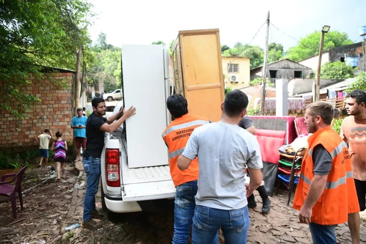 El operativo retorno de familias damnificadas termina esta semana en los barrio ribereños de Ciudad del Este.