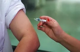 Hasta hoy no ha podido desarrollarse una vacuna efectiva contra la gripe común.