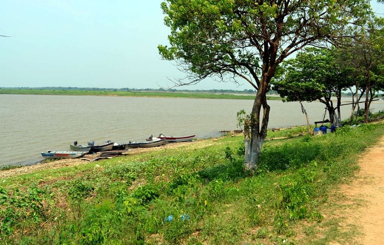 Leve repunte del río Paraguay en la cuenca del pantanal tras las primeras lluvias. La importante lluvia registrada  mejora la situación del  sector de la navegabilidad.