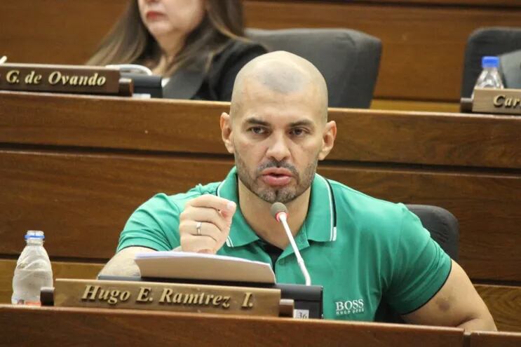 Diputado Hugo Ramírez (ANR, oficialista), se mostró en contra del proyecto de ley.