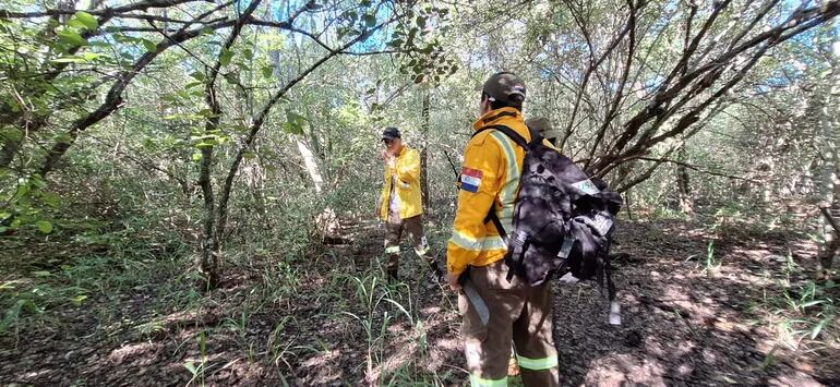 El grupo de rescatistas pudo localizar el cuerpo sin vida de Líder Javier Benítez (27) entre los matorrales, luego de estar desaparecido desde la noche del martes.
