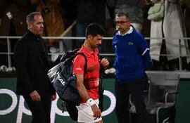 Djokovic, no solo se baja de la cima de la clasificación mundial, cae al tercer puesto.