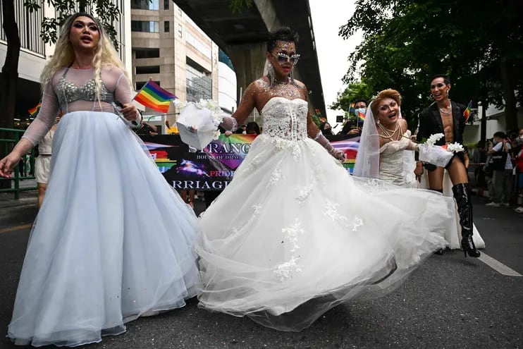 El proyecto de ley del matrimonio igualitario superó este martes una primera votación en el Senado tailandés, un nuevo paso para que Tailandia se convierta en la tercera nación asiática y la primera en el sudeste asiático en legalizar las uniones del mismo sexo.