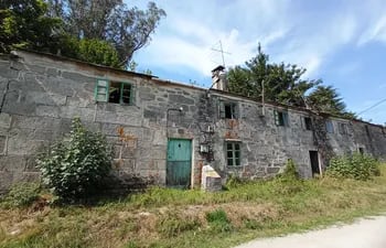 Casa del poeta gallego Xosé María Díaz Castro en su pueblo natal, Guitiriz, Lugo. (Fotografía: Gian P. Codarlupo)