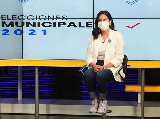 Johanna Ortega, candidata a la intendencia de Asunción por la alianza Asunción Para Todos, este domingo en el estudio de ABC TV.