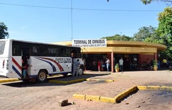 Actual local de la terminal de ómnibus de Villarrica en el centro de la capital del Guairá.