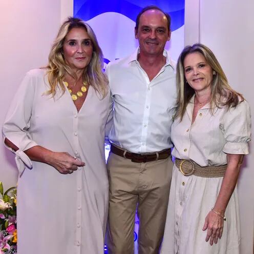 Mónica Guanes, Pedro Pablo Guanes y Patricia Guanes.