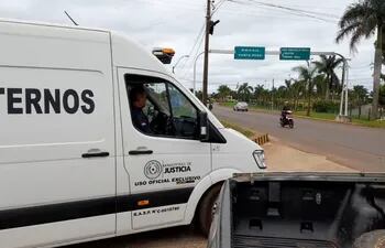 Brasileños siendo expulsados del país