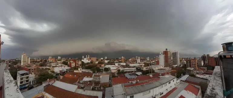 Al igual que ayer miércoles, este jueves el tiempo permanece nublado en Asunción.