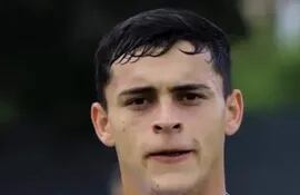 Ramón Sosa Acosta (22 años), volante ofensivo.