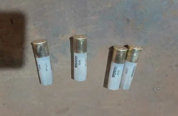 Los intervinientes levantaron como evidencias cuatro vainillas servidas de escopeta calibre 12 milímetros.