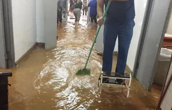 inundacion-del-hospital-de-callei-112217000000-1813596.jpg