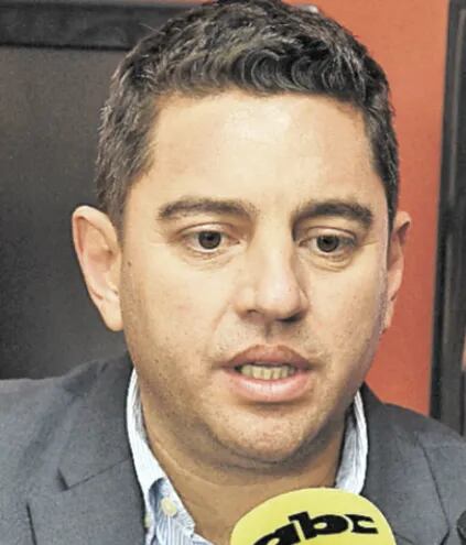Pedro Alliana (ANR, HC), presidente de la Cámara de Diputados fue reelecto por un año más hasta junio del 2022.