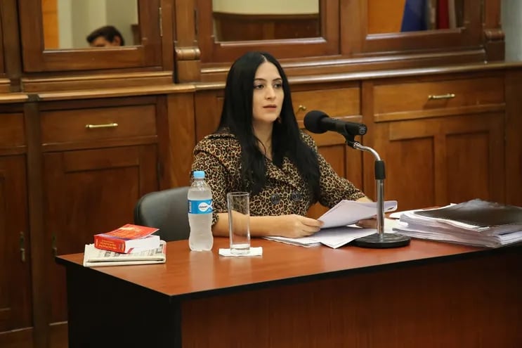 La fiscala Katia Uemura, de la ciudad de Pedro Juan Caballero.
