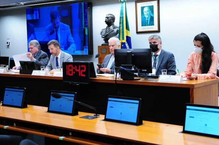 Audiencia pública de la Comisión de Relaciones Exteriores de la Cámara de Diputados del Brasil. (Fuente: Agencia Cámara de Noticias).