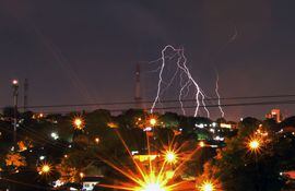 Tormenta eléctrica en Asunción (Foto ilustrativa).