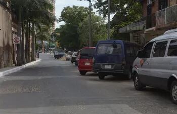 Calle Gondra. Muy cerca del asalto que sufrió la conductora Bolt recientemente. (archivo).