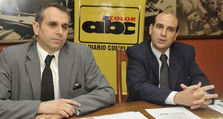 Cristian Daniel Kriskovich (izq.), actual miembro del Consejo de la Magistratura, junto a César Ruffinelli Buongermini, candidato a reemplazarlo.