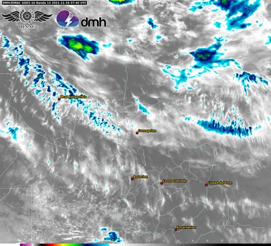 Imagen satelital que muestra los núcleos de tormenta en torno al territorio paraguayo.