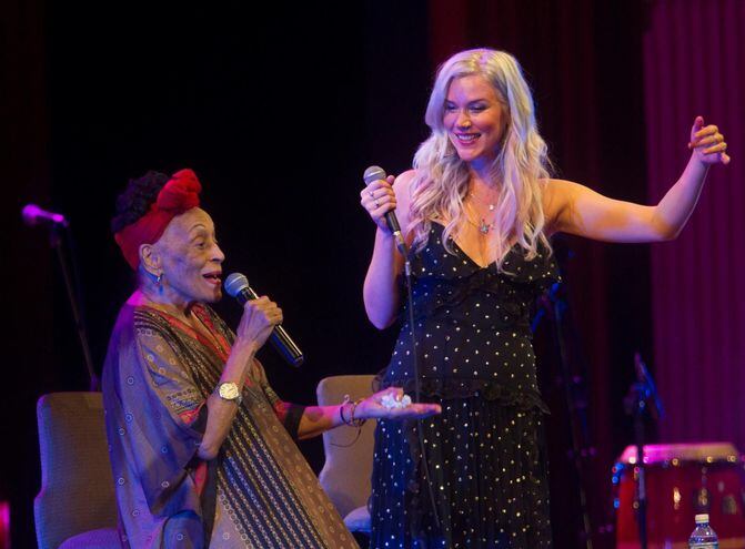 Joss Stone y Omara Portuondo unen sus voces en festival de jazz de La