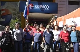 Funcionarios realizaron varias movilizaciones exigiendo la renuncia del titular de Copaco.