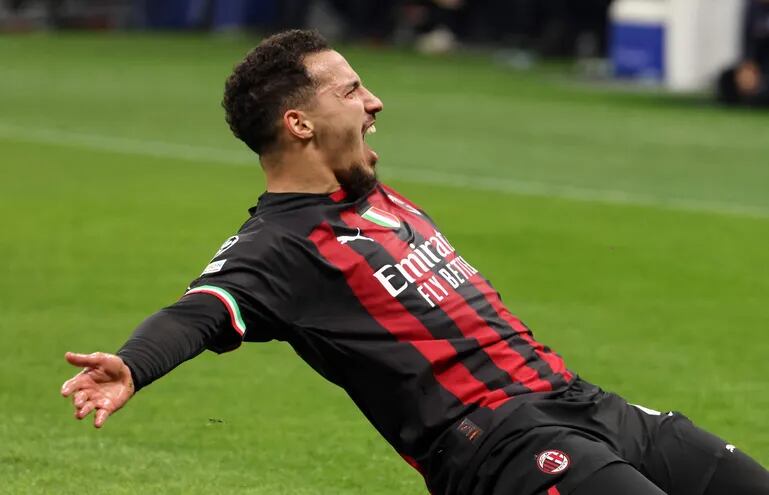 Milan gana con el gol de Ismael Bennacer