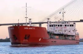 dona-annette-buque-132616000000-1775663.jpeg