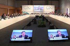 los-ministros-de-finanzas-y-los-gobernadores-de-los-bancos-centrales-de-los-paises-del-g20-durante-su-reunion-cumbre-en-buenos-aires-efe-202222000000-1736103.jpg