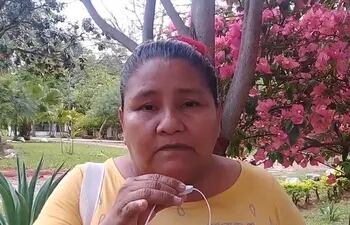 La lideresa indígena y artesana Cristina Ramírez, del pueblo Qom falleció de Covid-19. Sus compañeras la despidieron con mucha tristeza.