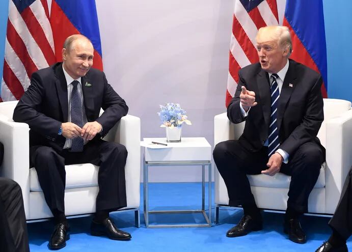 El presidente de EE.UU., Donald Trump y el mandatario ruso, Vladimir Putin.