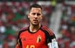 Eden Hazard de Bélgica reacciona durante el partido de fútbol del grupo F de la Copa Mundial de la FIFA 2022 entre Bélgica y Marruecos en el estadio Al Thumama en Doha, Qatar, el 27 de noviembre de 2022.
