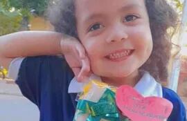 Aidee Monserrath niña de cinco años que murió hoy tras varios días en los que padeció cáncer terminal.
