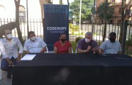 Miembros de Codehupy denunciaron la amenaza de desalojo contra unas 400 familias que residen en casi 5.000 hectáreas de tierras del Estado.