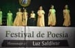 La noche de Poesía fue una de las actividades culturales que emocionó al público, ya que se tuvo la participación de talentosos niños y se hizo un homenaje especial a Luz Saldivar.
