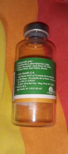 Frasco de la piperacilina entregada por Imedic al IPS. El medicamento será incinerado luego de que Dinavisa detectara desvío de calidad.