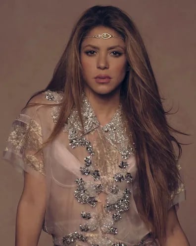 Shakira acaba de lanzar su tema "Monotonía" con Ozuna. Ahora, se especula que su nombre y logo podrían aparecer en la camiseta del Barcelona.