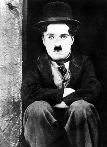 Las nietas del actor y director Charles Chaplin investigan los orígenes de su abuelo en un documental cuyo rodaje está previsto para el último trimestre del año.