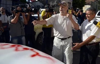 Paraguayo Cubas, ex candidato a la Presidencia, también fue sobreseído del proceso por pintanta en la casa del ex fiscal general Javier Díaz Verón.